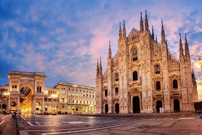 Duomo City Center - Petit Studio Милан Экстерьер фото